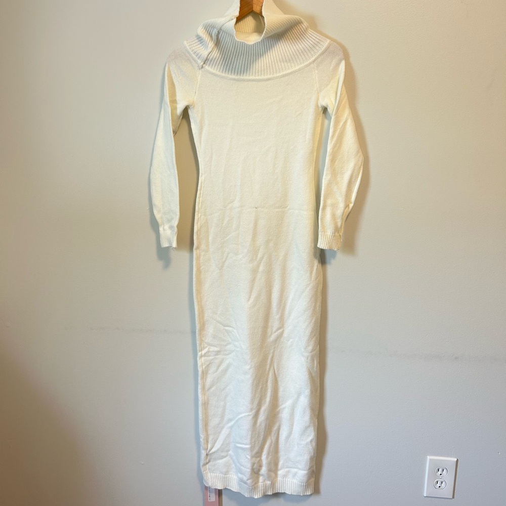 NWT Micas Women's Long Sleeve Dress - Elegant White